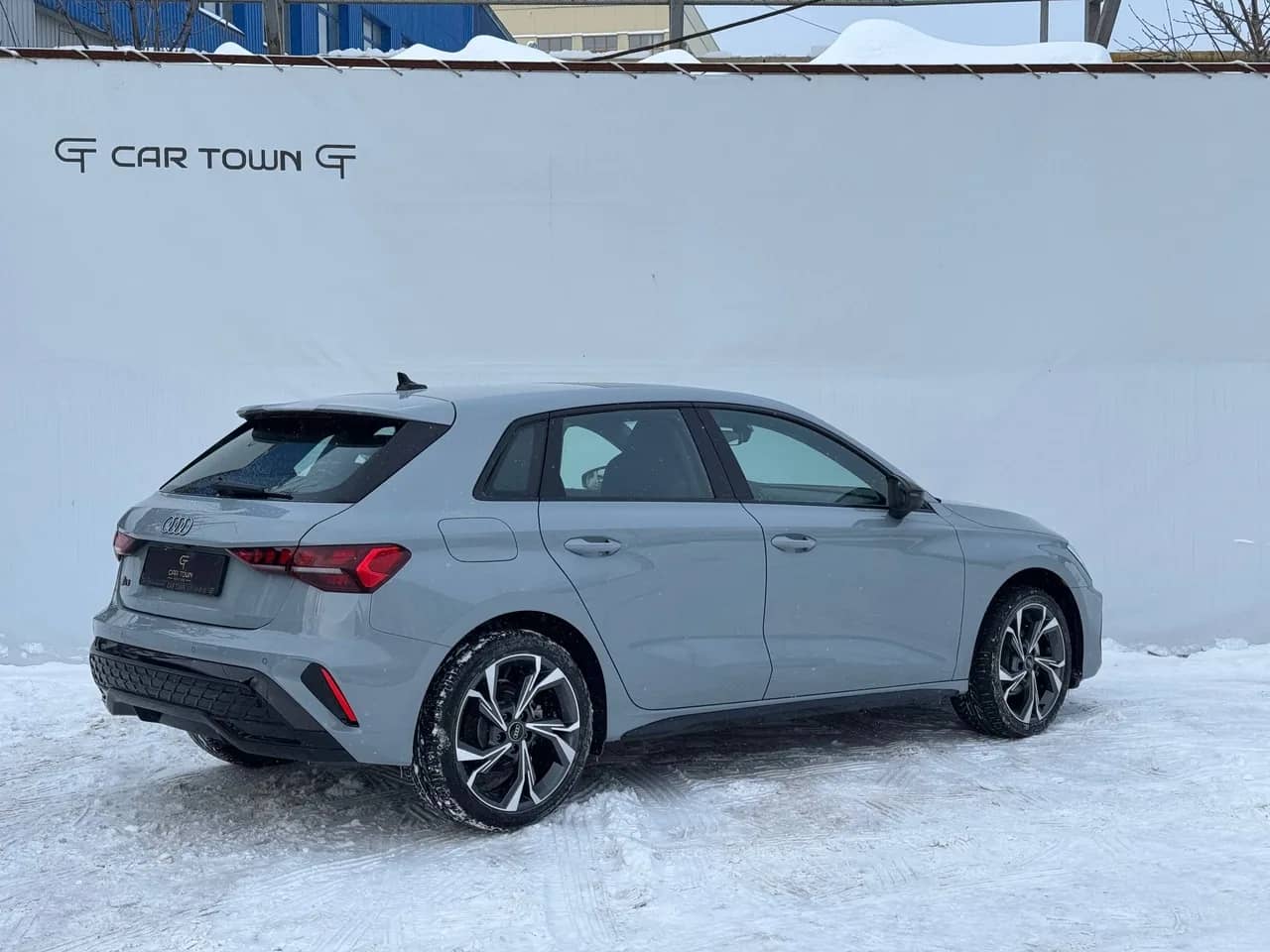 Audi A3 2026, A3 Sportback S line, цвет серый — новый автомобиль под заказ