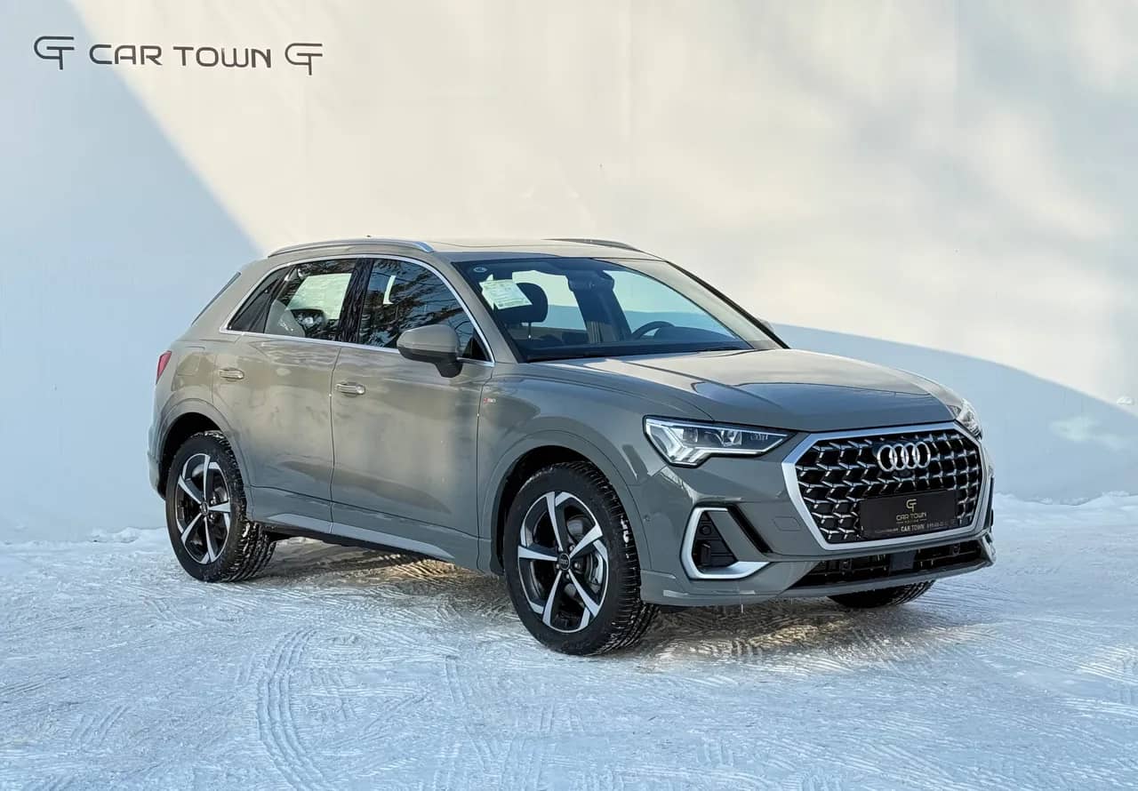 Audi Q3 2026, 45 TFSI quattro S tronic, цвет чёрный — новый автомобиль под заказ
