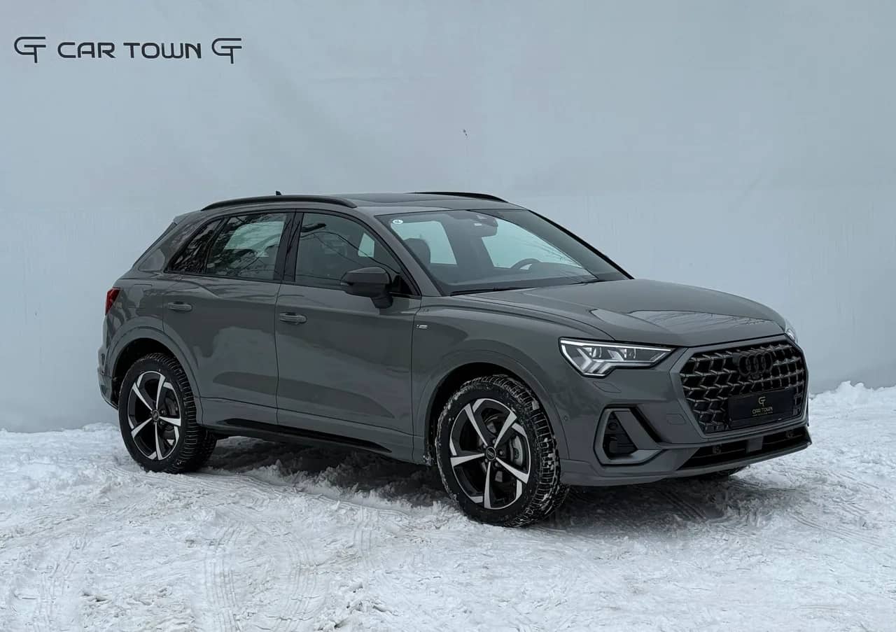 Audi Q3 2026, 45 TFSI quattro S tronic, цвет чёрный — новый автомобиль под заказ