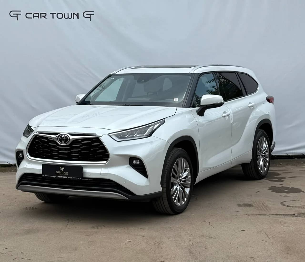 Toyota Highlander 2026, Престиж, цвет чёрный — новый автомобиль под заказ