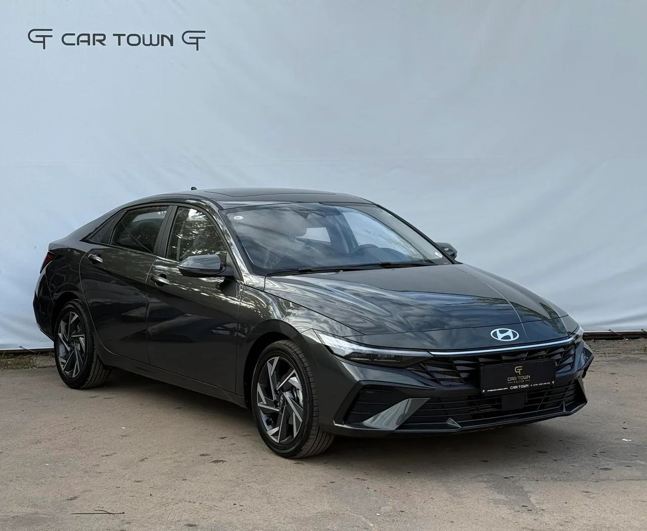 Hyundai Elantra, фото 1